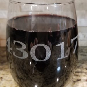 personalized-zip-code-wine-glasses-gift-set