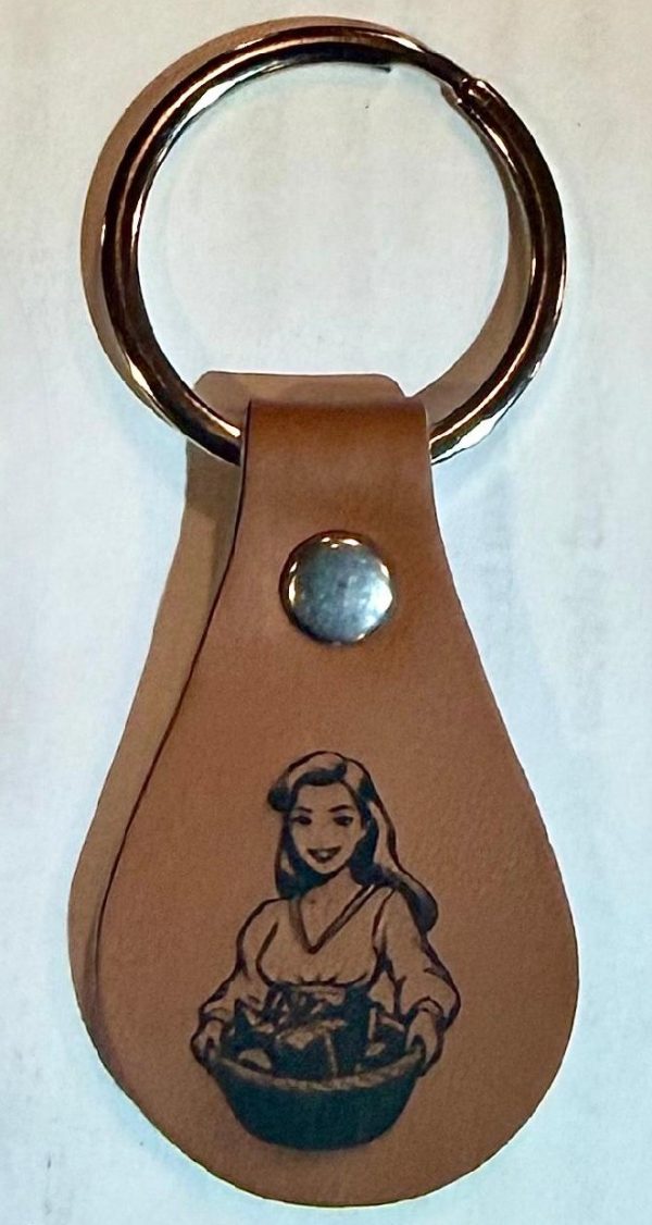 personalized-leatherette-keychain-gift-ohio-basket-chic